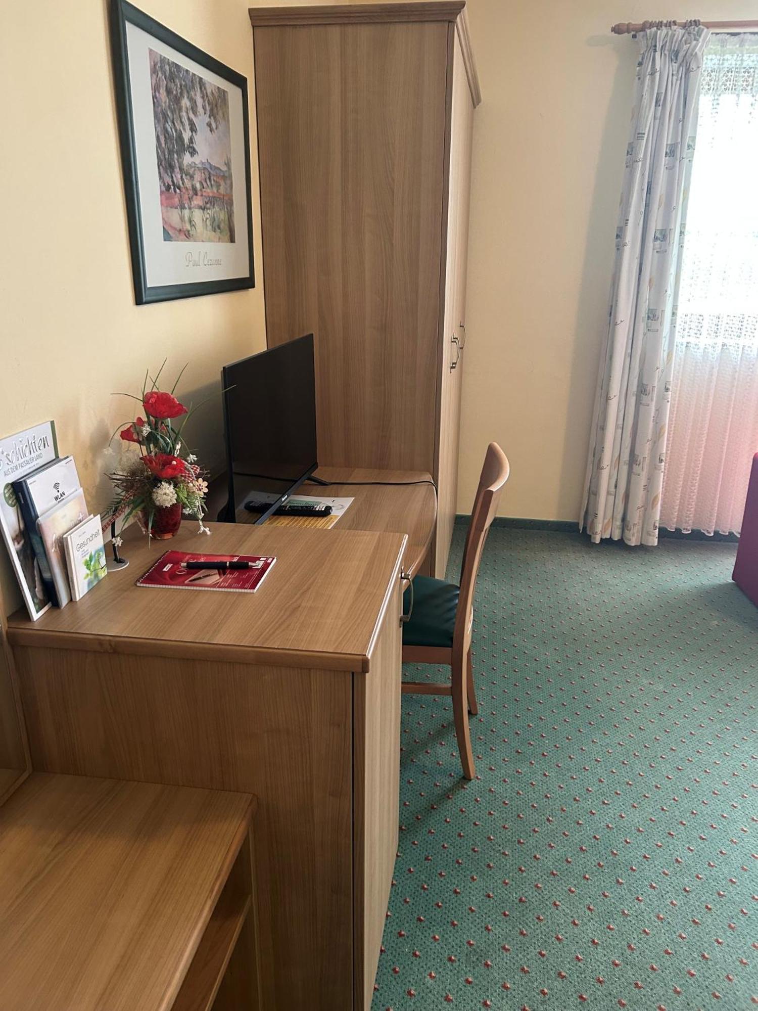 Hotel Garni Hubertushof Bad Füssing Extérieur photo